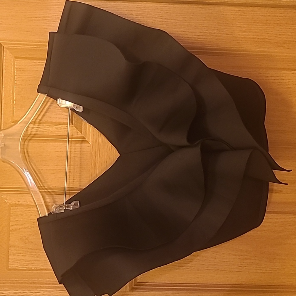 Black Shirt, ruffled, 2x (runs small), crop top, new with tags,